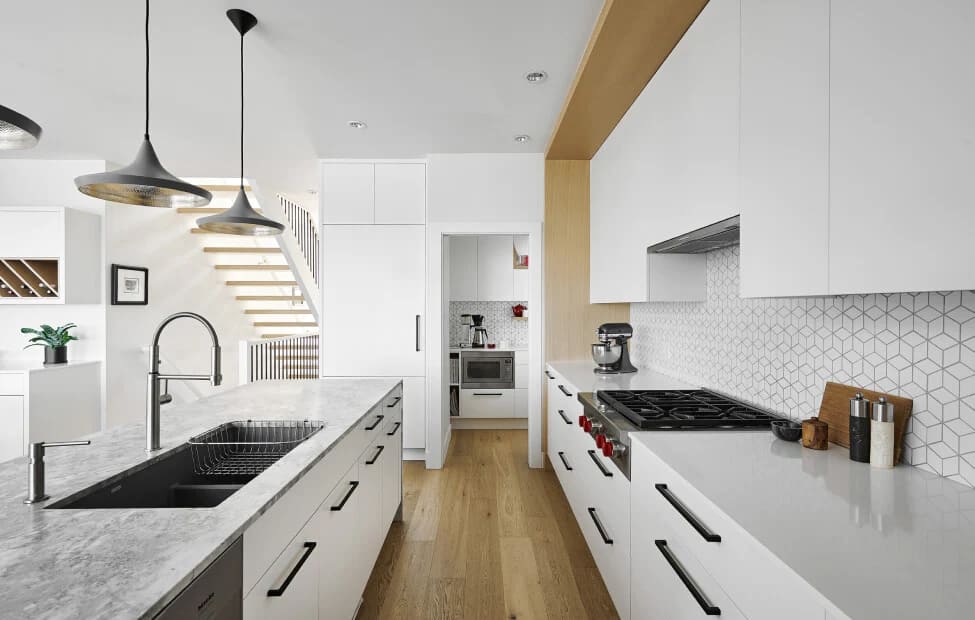 white kitchen modern
